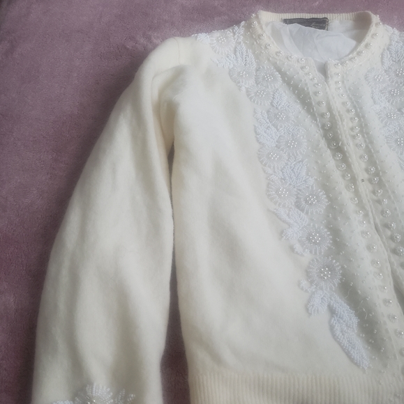 Vintage Handcrafted Cashmere Sweater - Picture 3 of 5